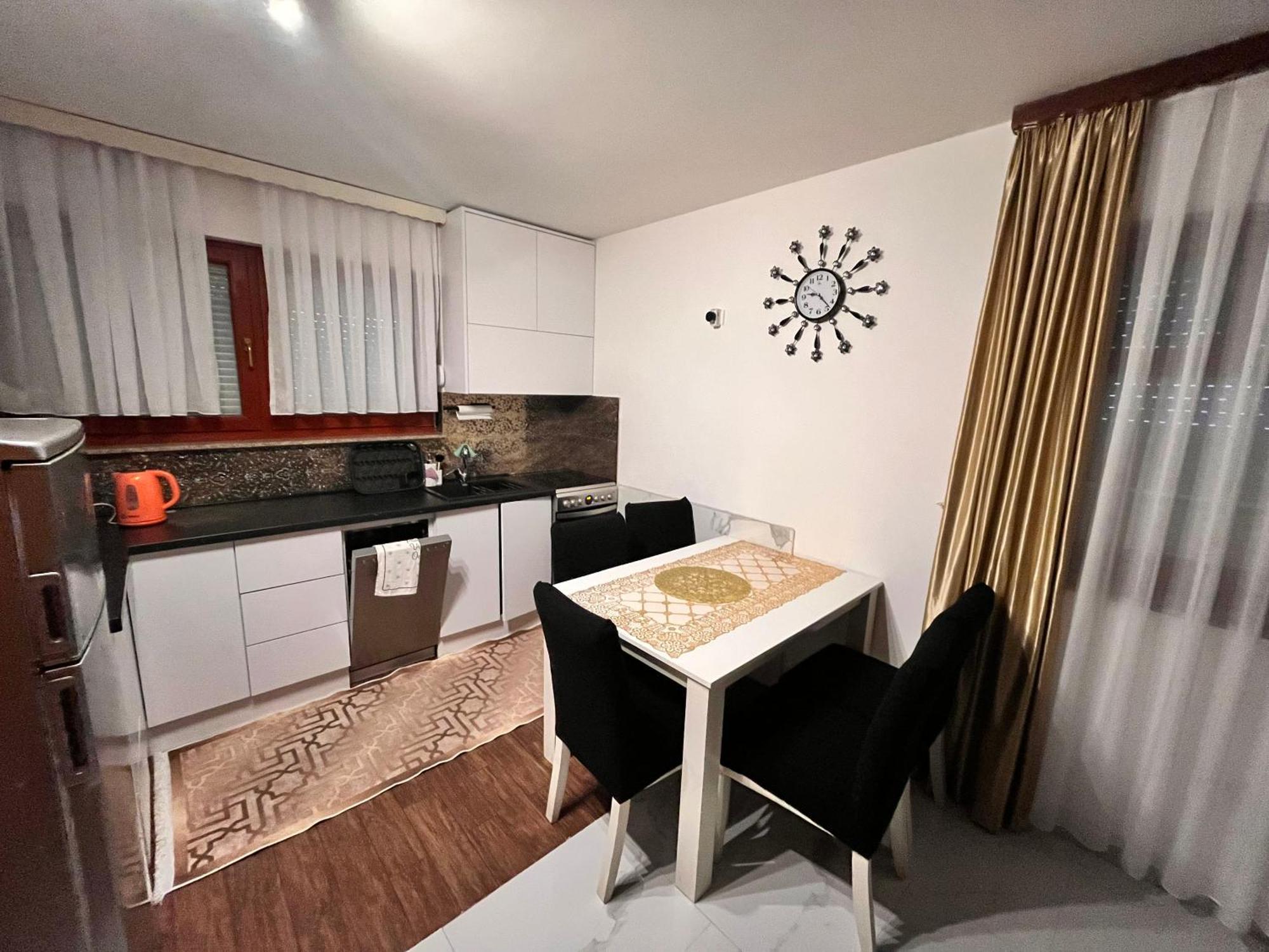 Villa Diamond Hill Сараево Экстерьер фото